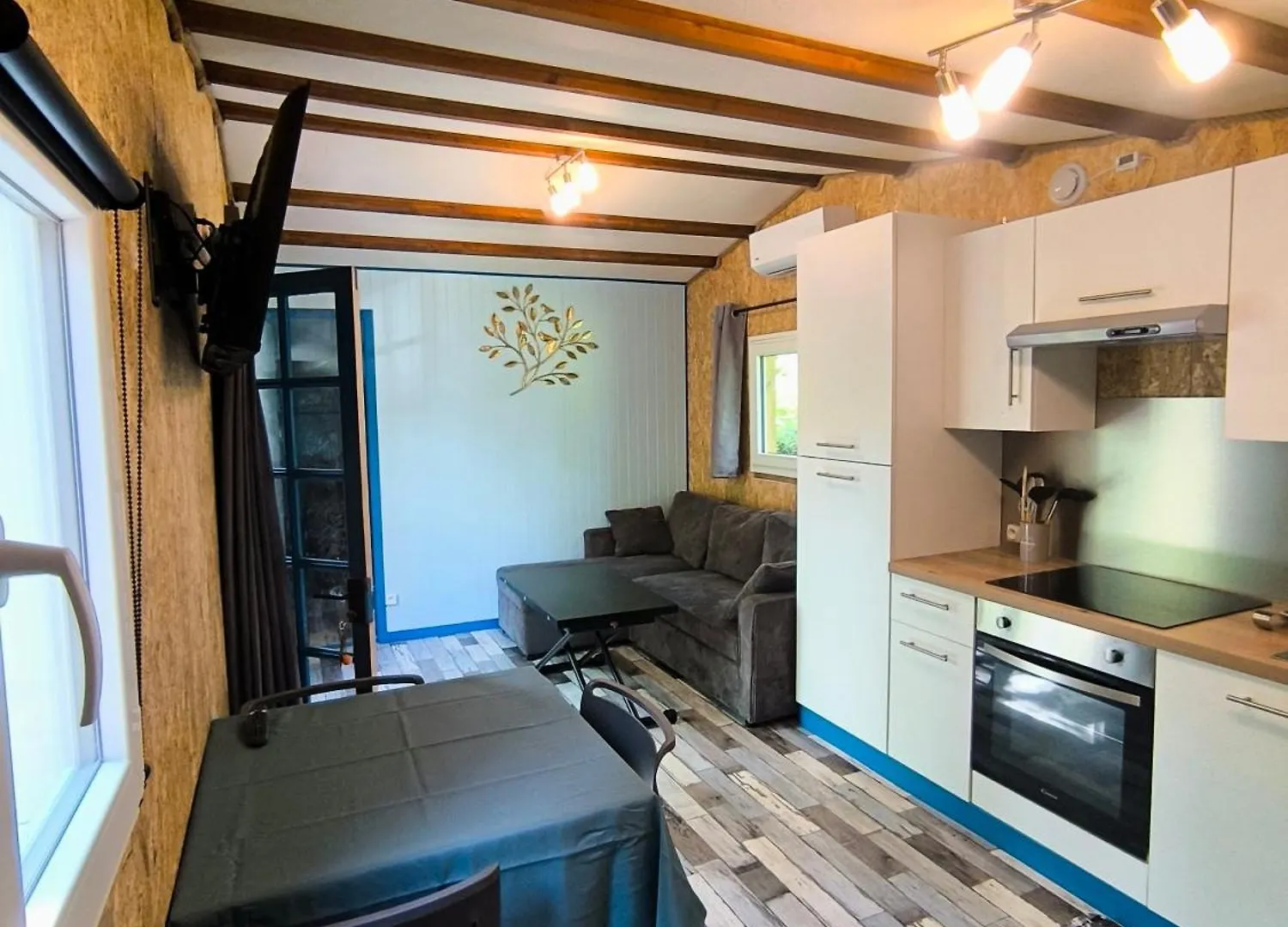 度假居 Escamps Le Refuge Des Bois De Morphee别墅 法国